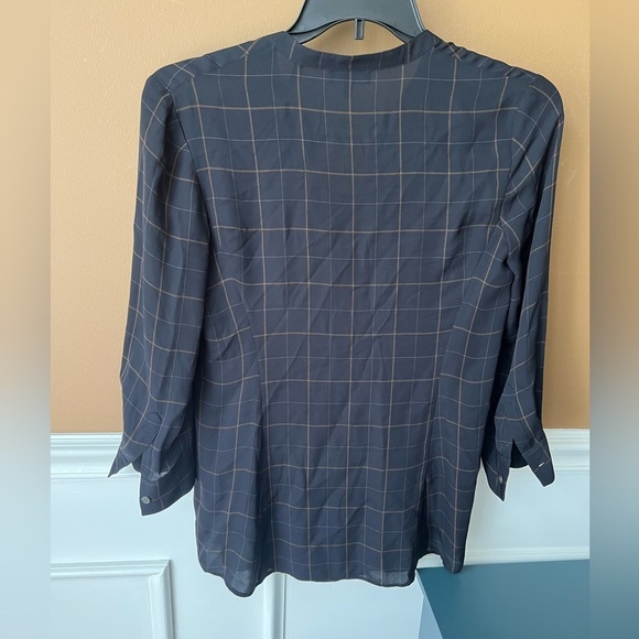 Theory Women’s Balkin Tile Print Navy and Brown Checkered Blouse Size S Silk - Picture 3 of 4